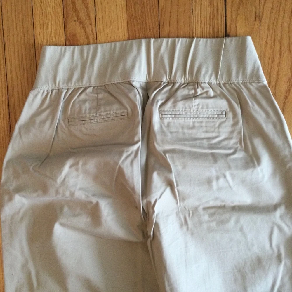 GAP Khakis Maternity Cotton Pants Slacks Size 14 Inseam 32”